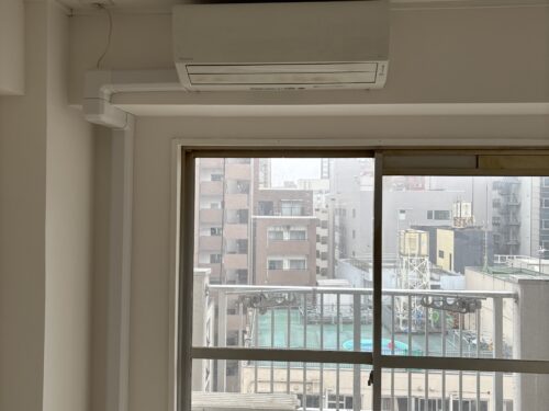 エアコン1台有。